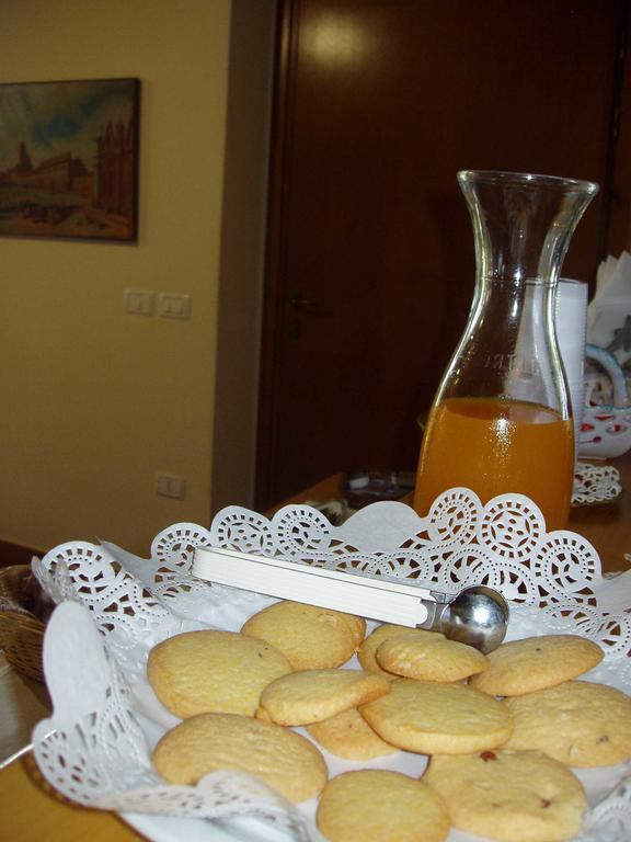לינה וארוחת בוקר אורבינו Girfalco Country House מראה חיצוני תמונה