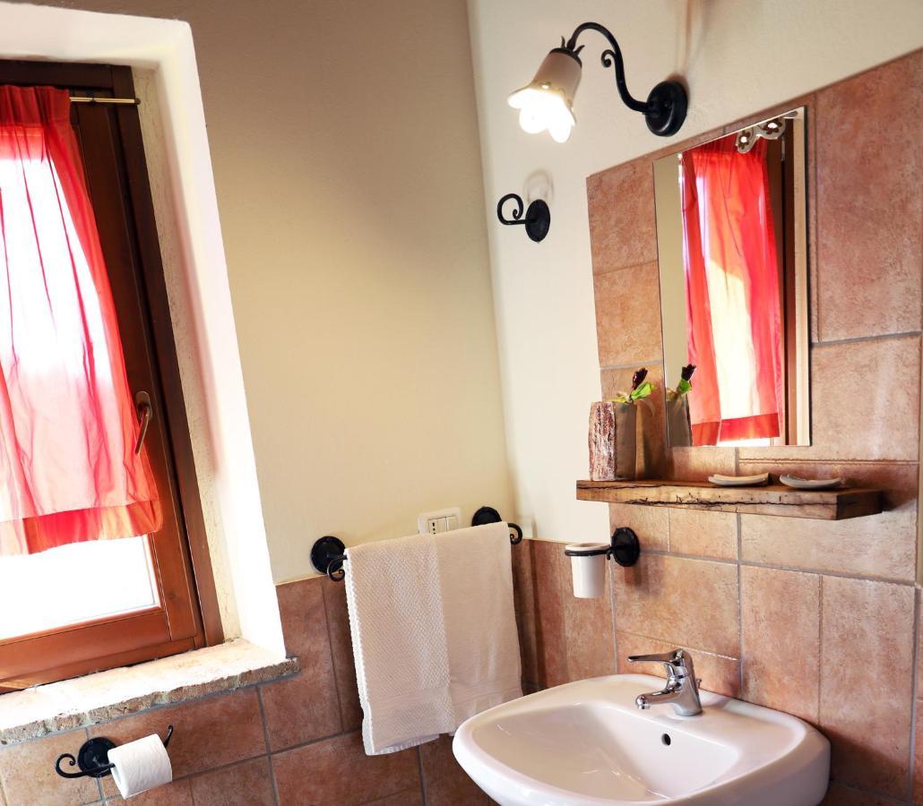 לינה וארוחת בוקר אורבינו Girfalco Country House מראה חיצוני תמונה